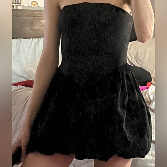 KLESIS taken away mini dress in black - Picture 7 of 7